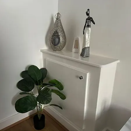 Lonsdale Terrace - 3 Bedrooms - Sleeps 6 Apartment