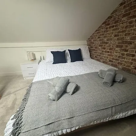 Lonsdale Terrace - 3 Bedrooms - Sleeps 6 Workington