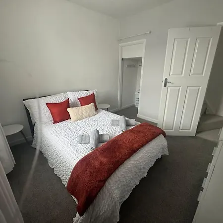 Apartamento Lonsdale Terrace - 3 Bedrooms - Sleeps 6 *
