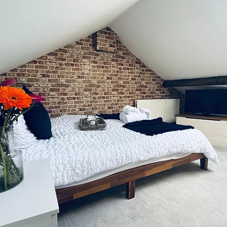 Lonsdale Terrace - 3 Bedrooms - Sleeps 6 דירה