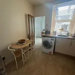 Lonsdale Terrace - 3 Bedrooms - Sleeps 6 *