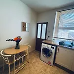 Lonsdale Terrace - 3 Bedrooms - Sleeps 6 شقة